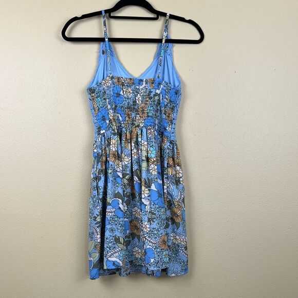B.O.G Collective Dress Floral Knit Crochet Blue
Size S - Picture 2 of 6